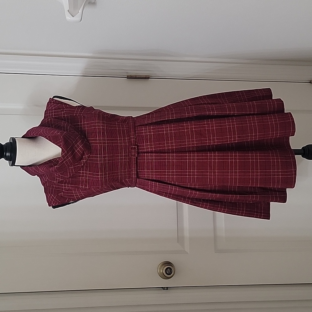 GO International Size 5 Tiny Cap Sleeve, Belted, Cowl Neck, Plaid Dress, EUC